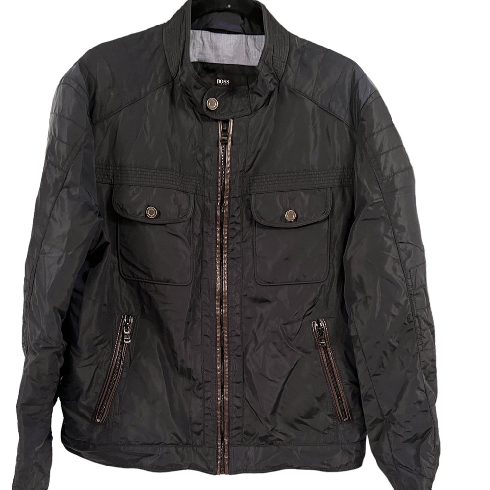 HUGO BOSS Mens Carbo 1 jacket, the tag was cut out it is a large .